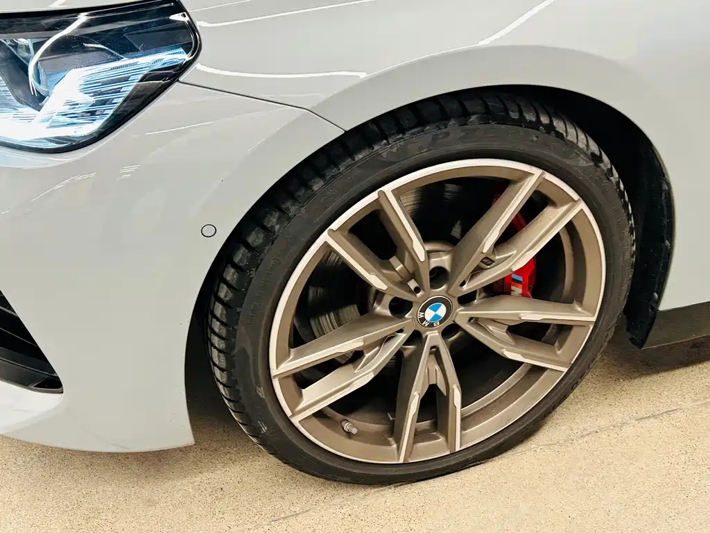 BMW M240i — фото 17