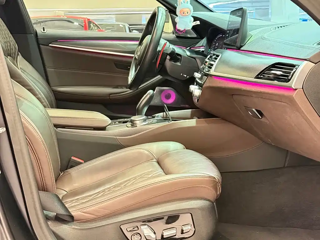 BMW 5 Series (Import) — фото 13