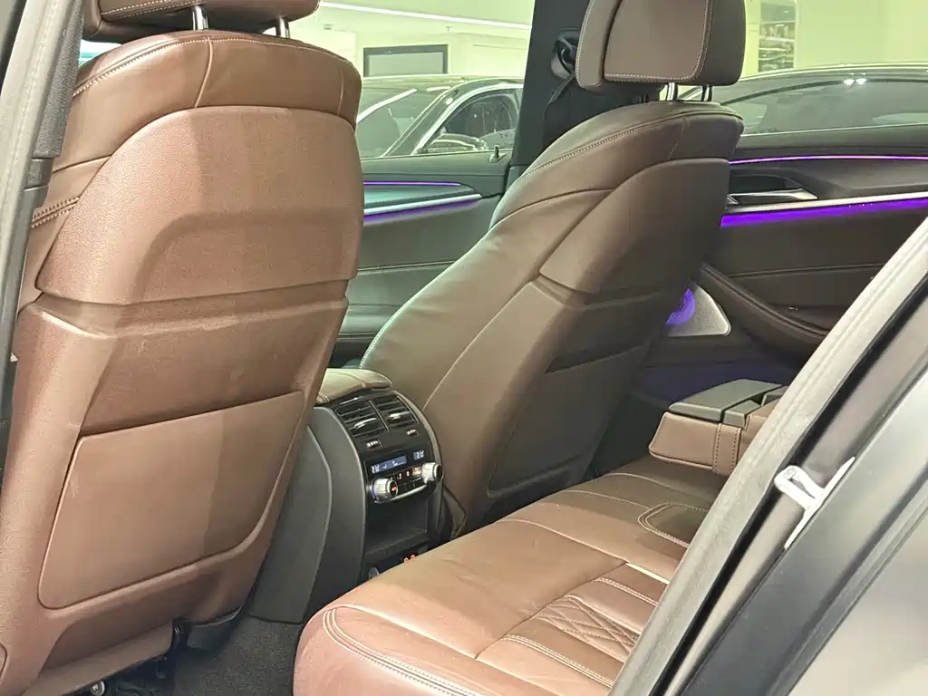 BMW 5 Series (Import) — фото 14