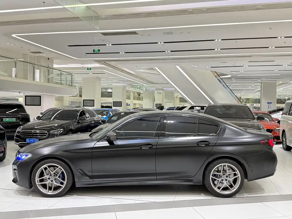 BMW 5 Series (Import) — фото 3