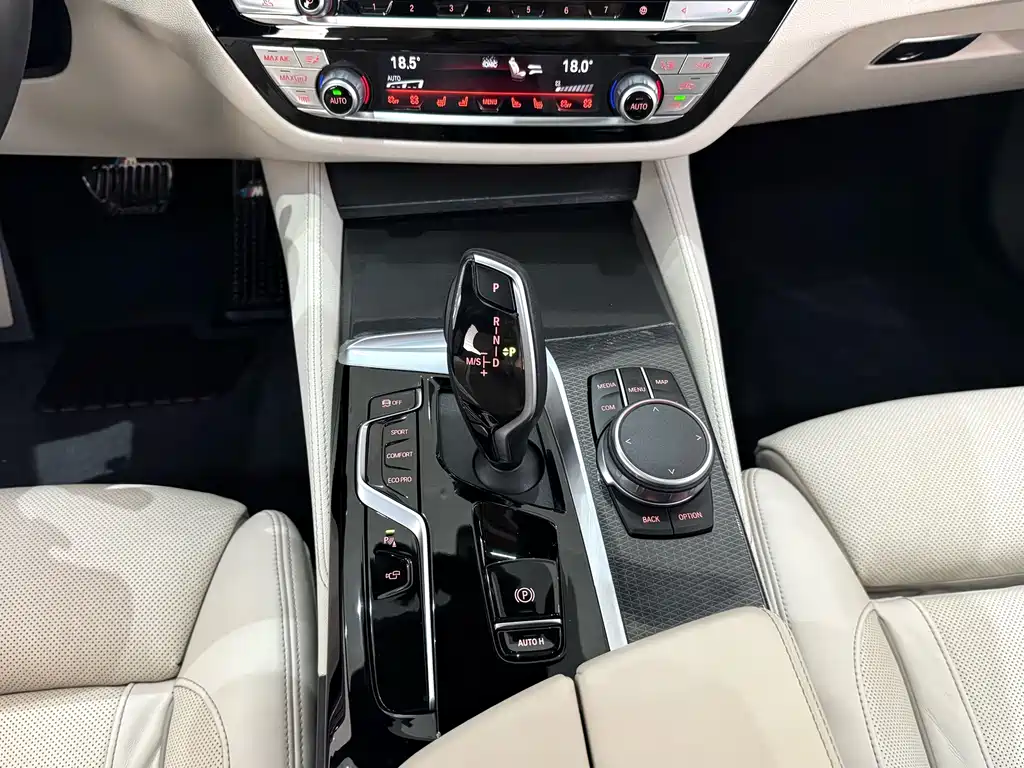 BMW 5 Series (Import) — фото 11