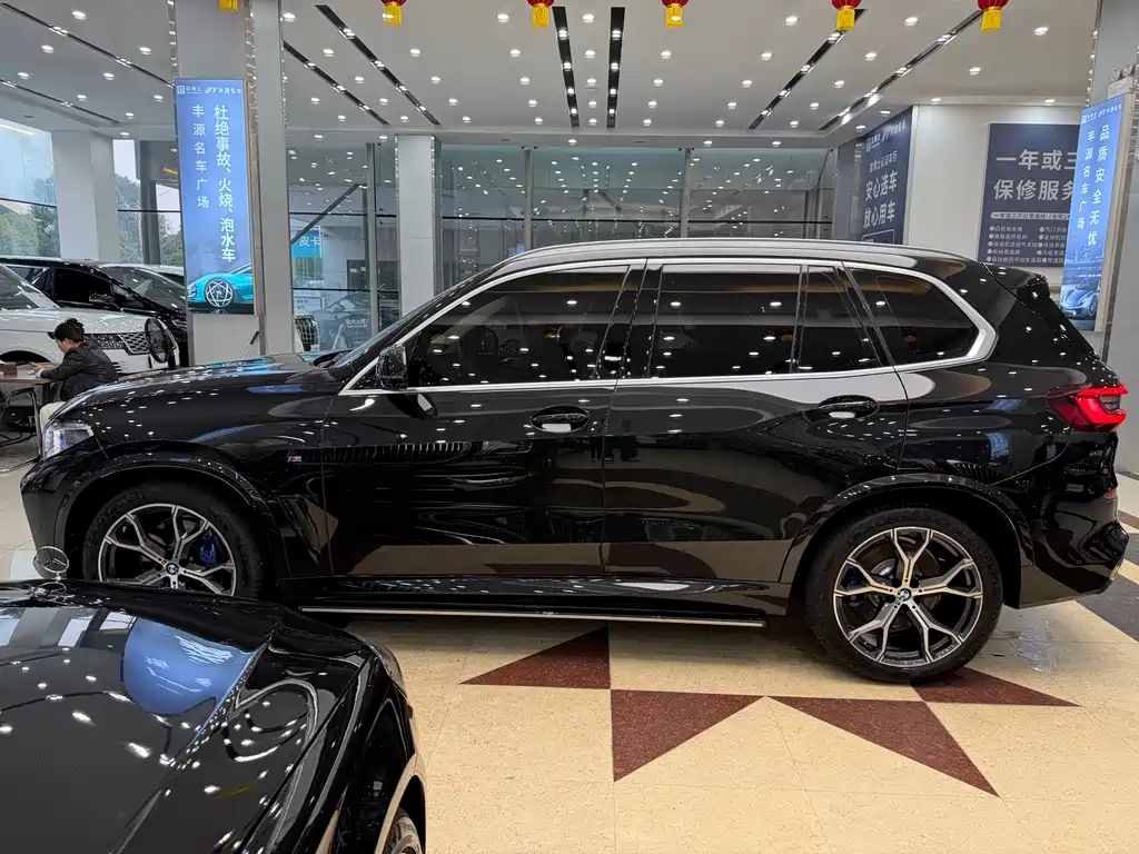 BMW X5 (Import) — фото 28