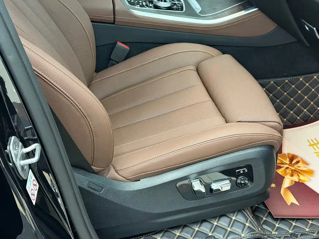 BMW X5 (Import) — фото 8