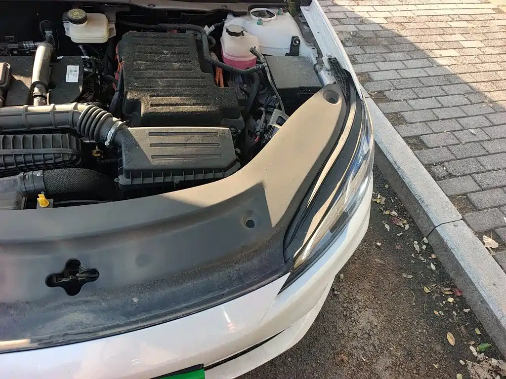 BYD Seal 05 DM-i — фото 22