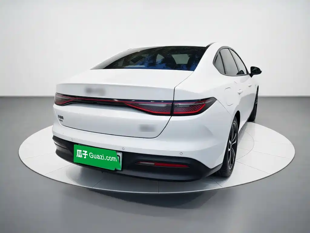 BYD Seal 05 DM-i — фото 4