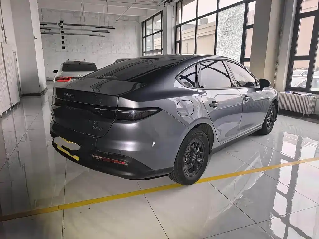 BYD Seal 05 DM-i — фото 2