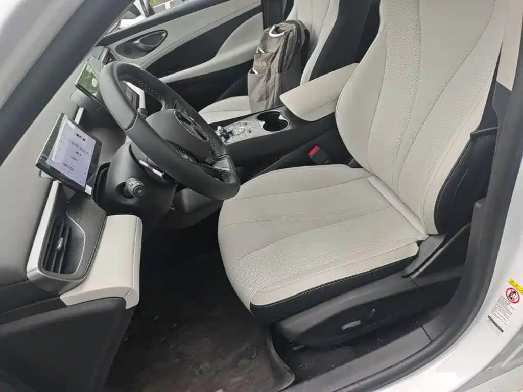 BYD Seal 05 DM-i — фото 14