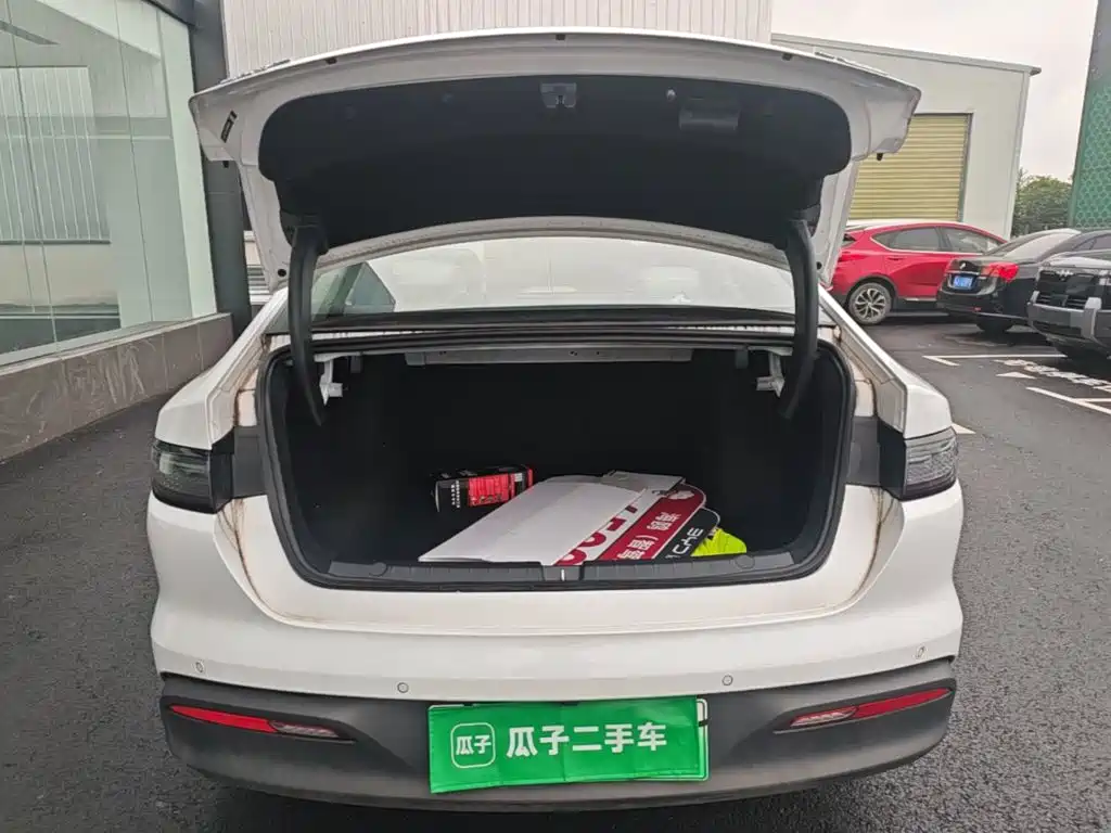 BYD Seal 05 DM-i — фото 18