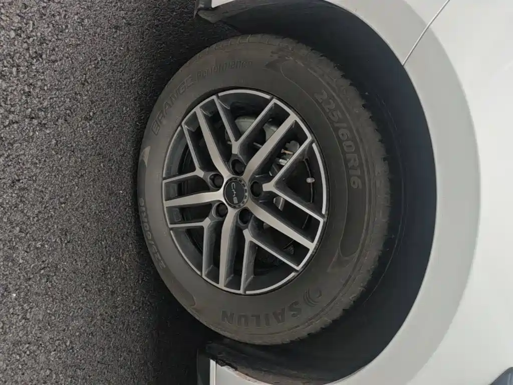 BYD Seal 05 DM-i — фото 22
