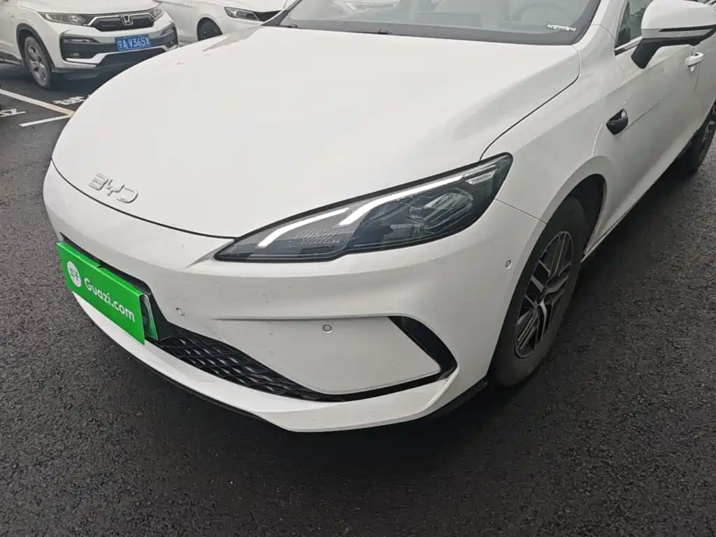 BYD Seal 05 DM-i — фото 23