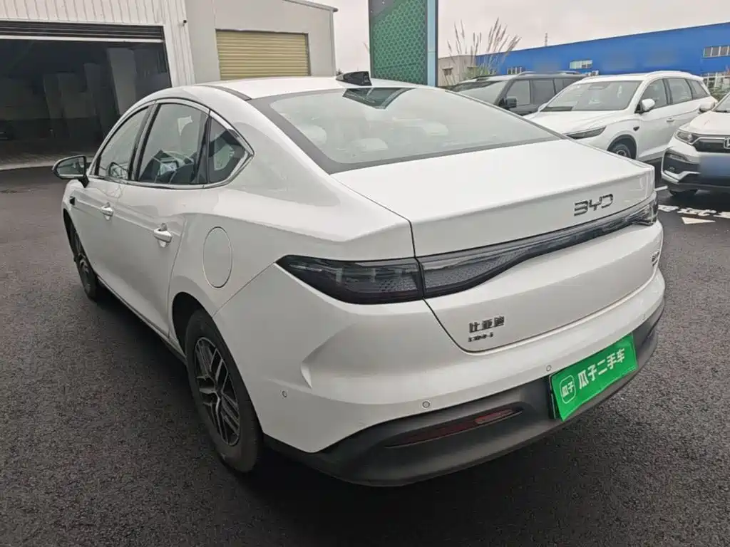 BYD Seal 05 DM-i — фото 4