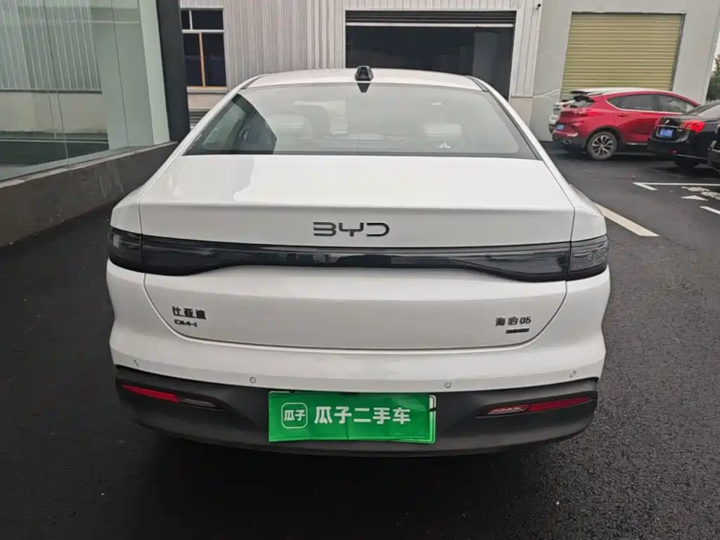 BYD Seal 05 DM-i — фото 5