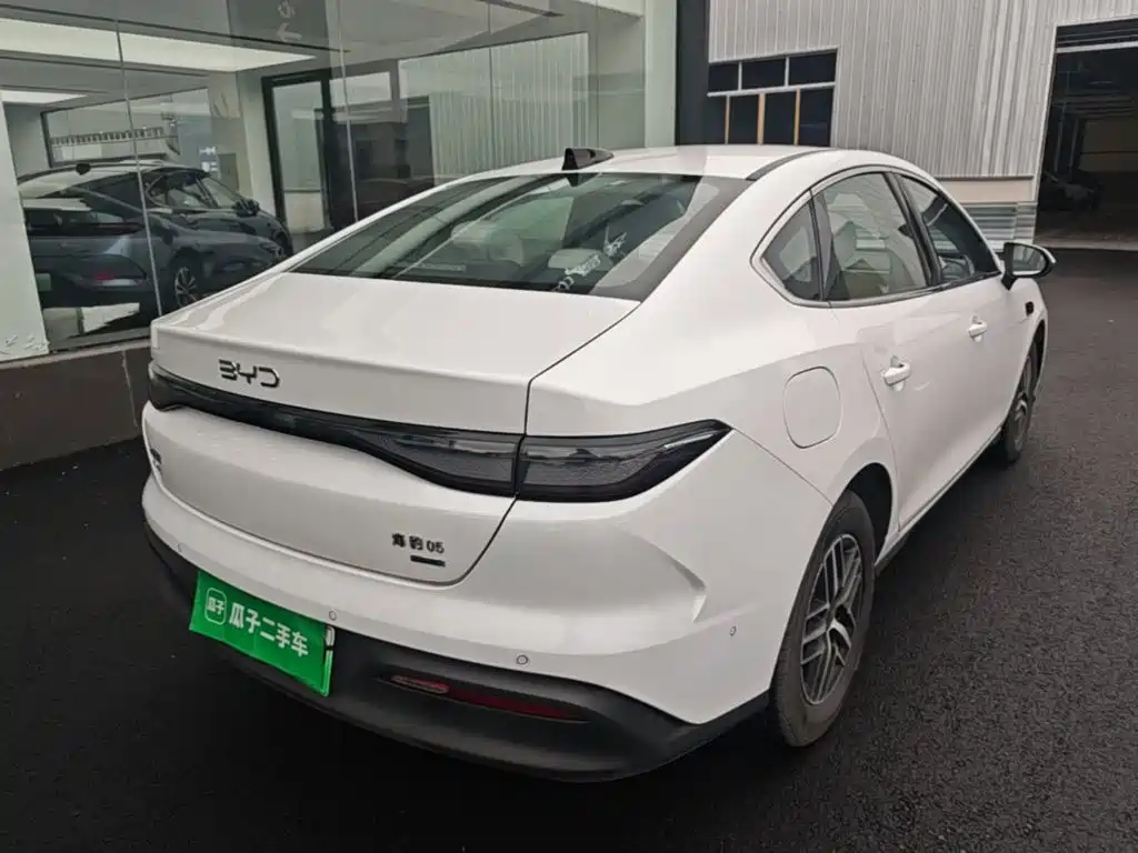 BYD Seal 05 DM-i — фото 6
