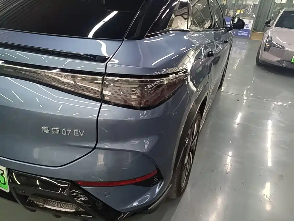 BYD Sealion 07 EV — фото 7