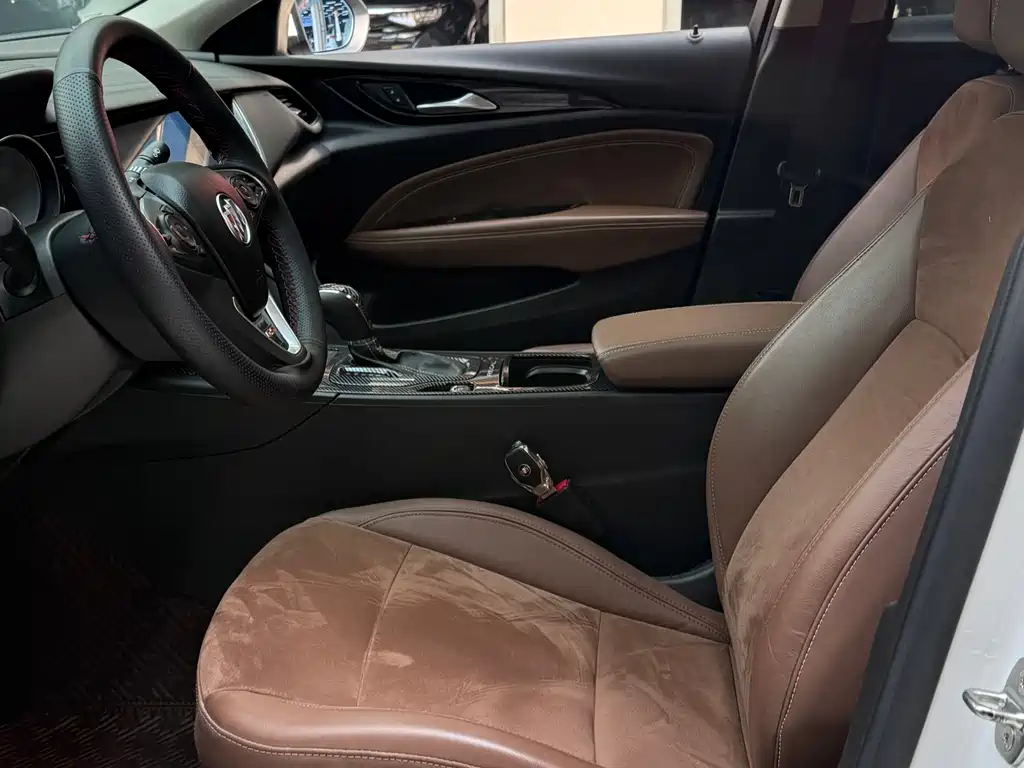 Buick Regal — фото 5