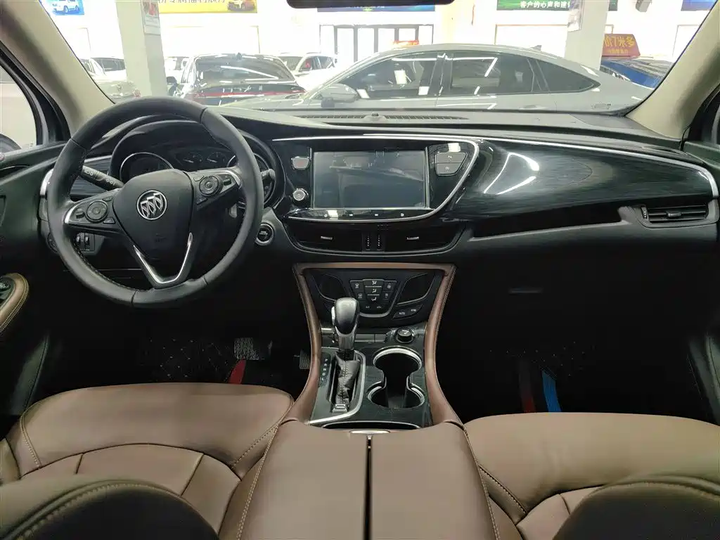 Buick Envision Plus — фото 7