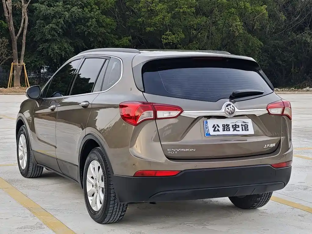 Buick Envision Plus — фото 3