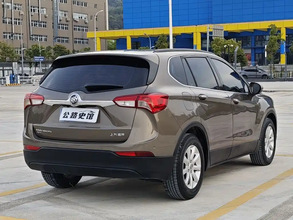 Buick Envision Plus — фото 5