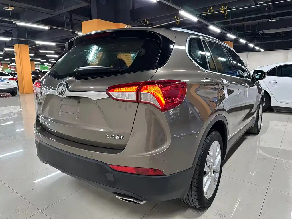 Buick Envision Plus — фото 13
