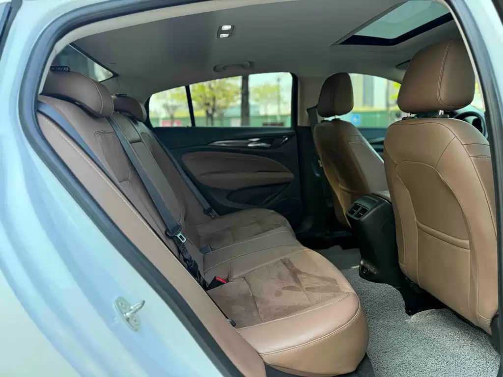 Buick Regal — фото 15