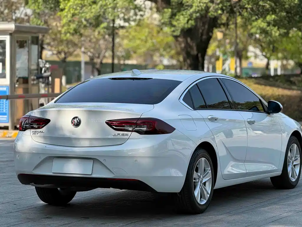 Buick Regal — фото 26