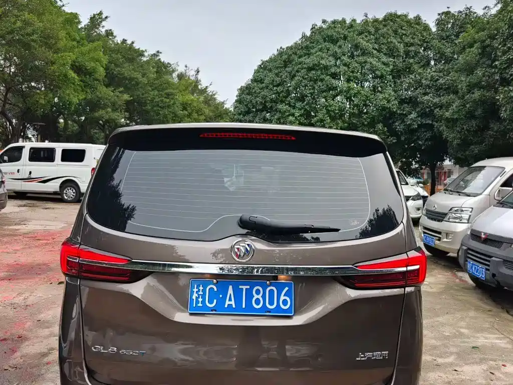 Buick GL8 — фото 4