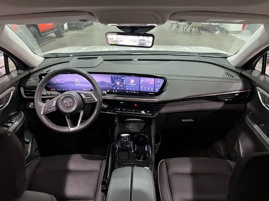 Buick Envision Plus — фото 7