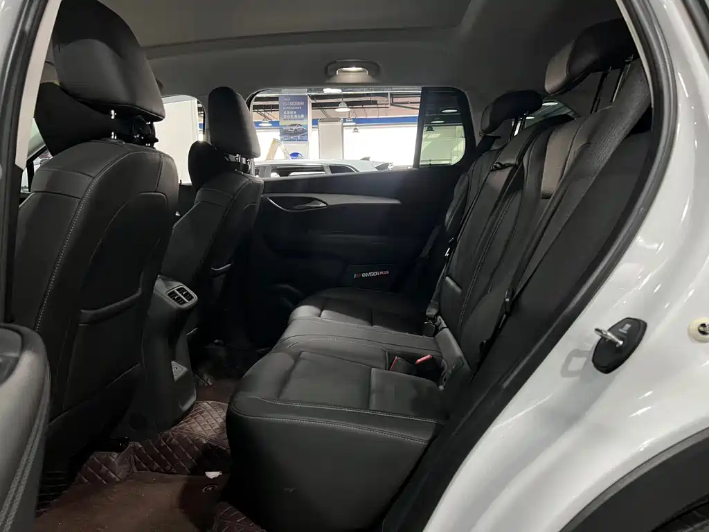 Buick Envision Plus — фото 9