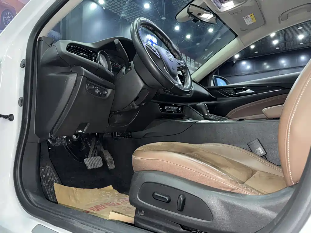 Buick Regal — фото 13