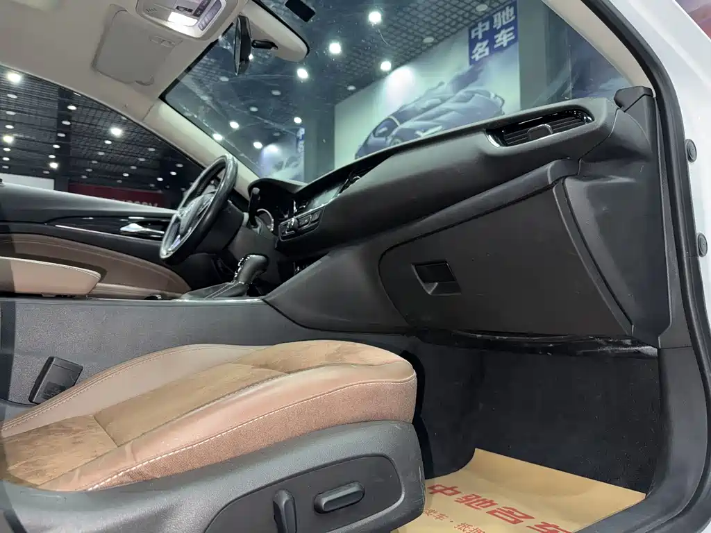 Buick Regal — фото 17