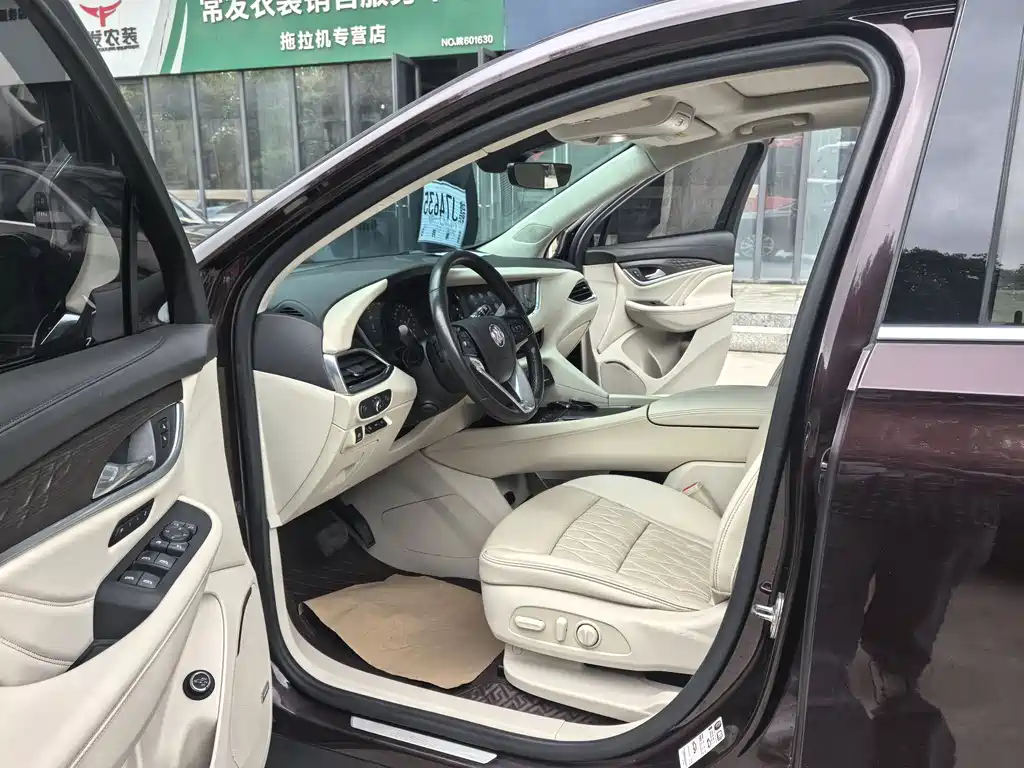 Buick Enclave — фото 11