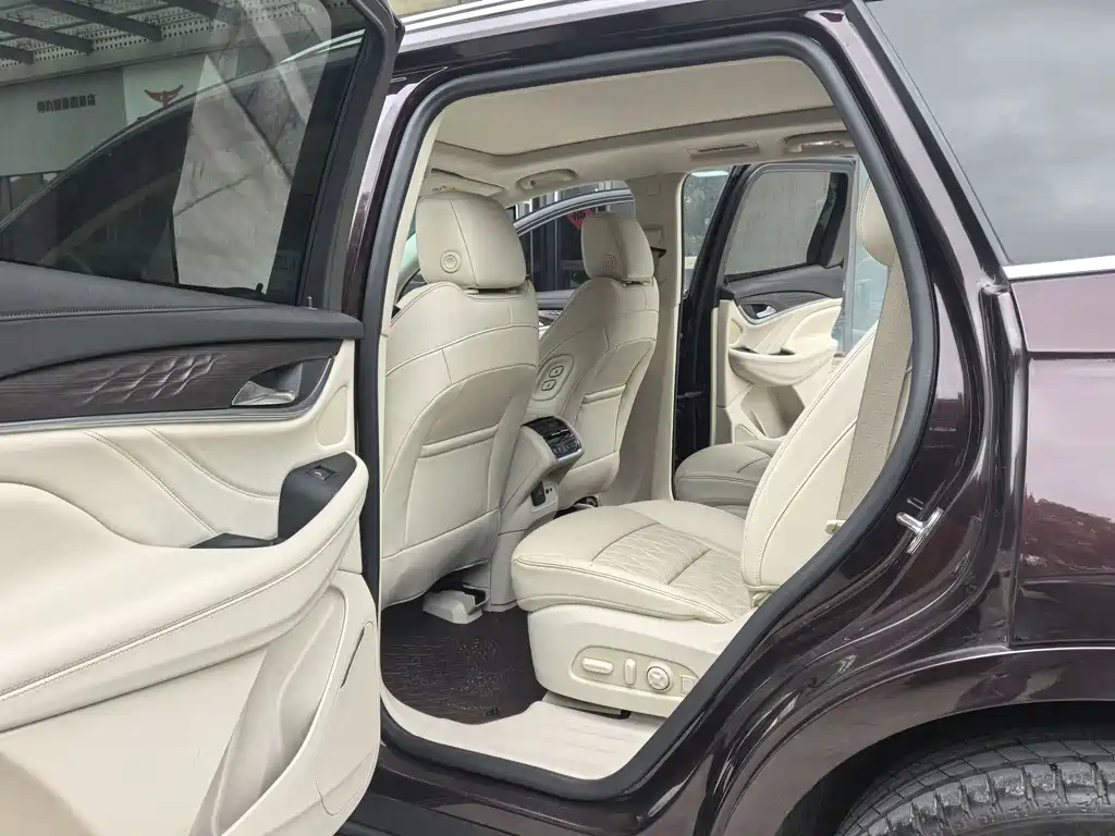 Buick Enclave — фото 15