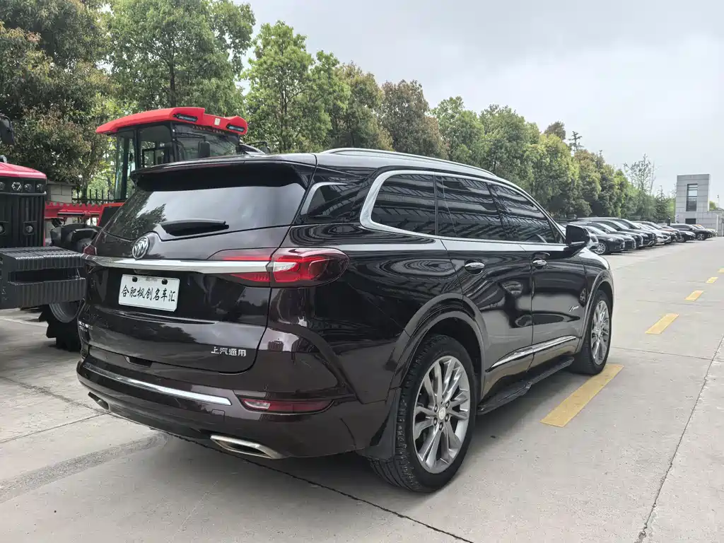 Buick Enclave — фото 10