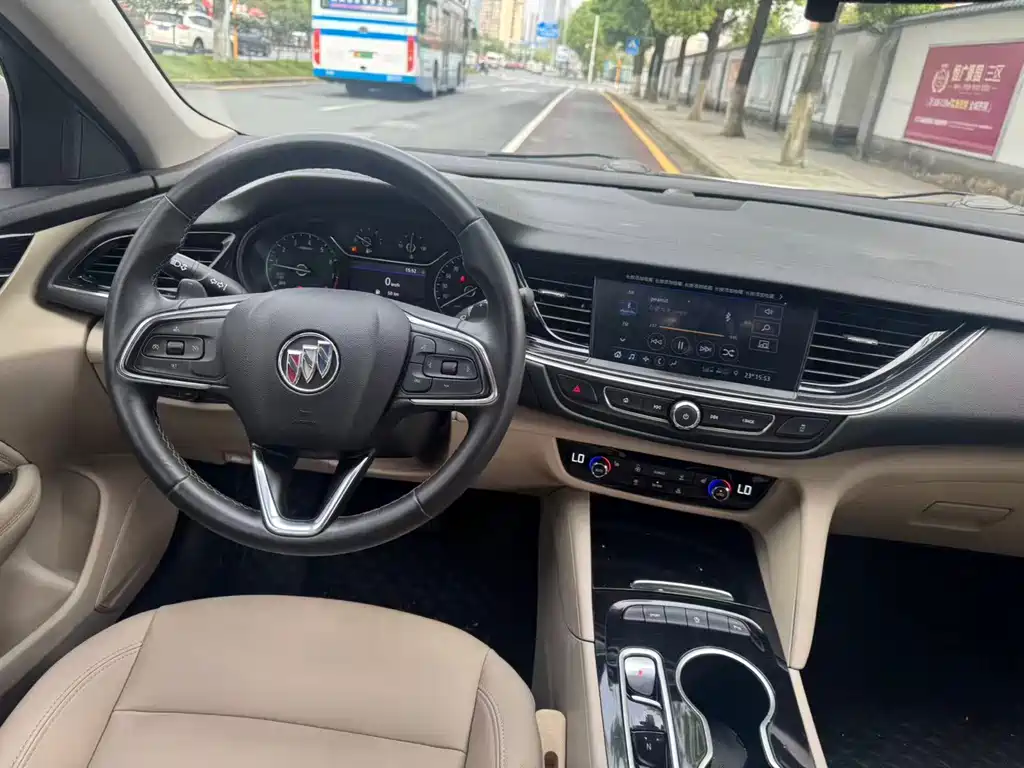 Buick Regal — фото 14