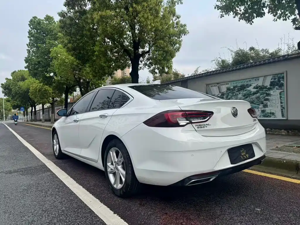 Buick Regal — фото 7