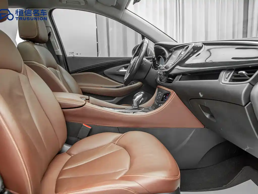 Buick Envision Plus — фото 13
