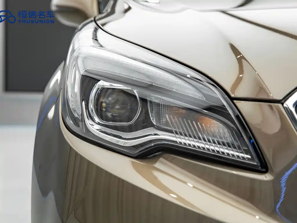 Buick Envision Plus — фото 9