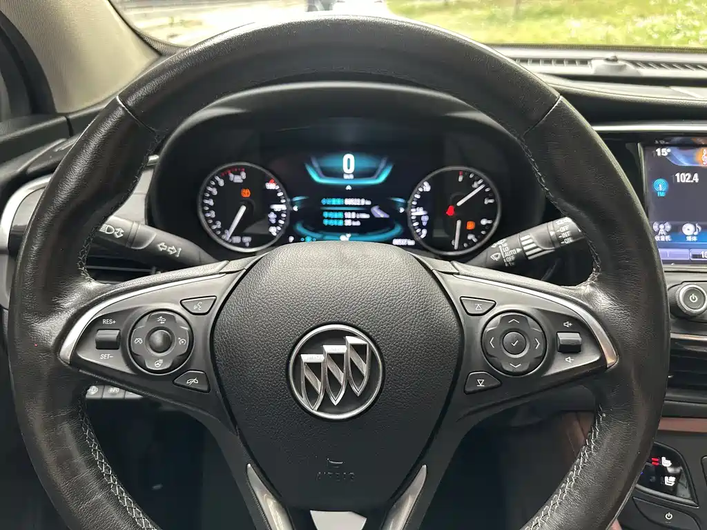 Buick Envision Plus — фото 5