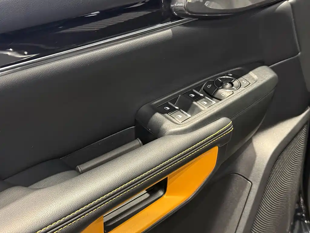 Ford Ranger — фото 10