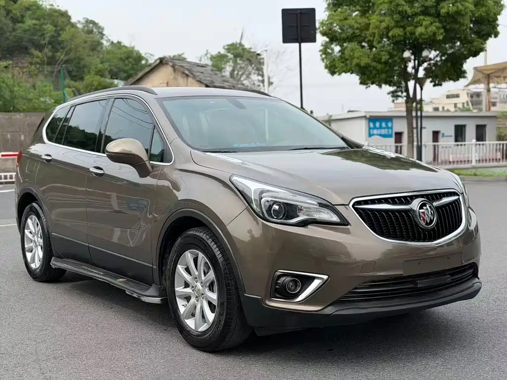 Buick Envision Plus — фото 3