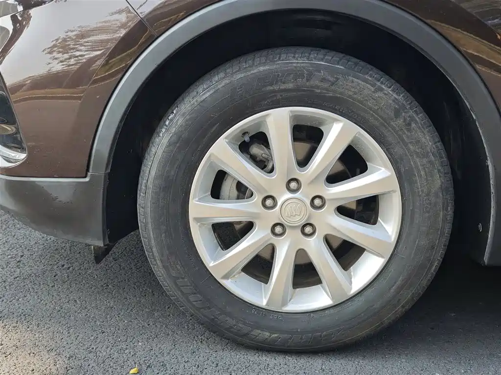 Buick Envision Plus — фото 25