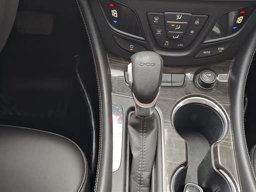 Buick Envision Plus — фото 6