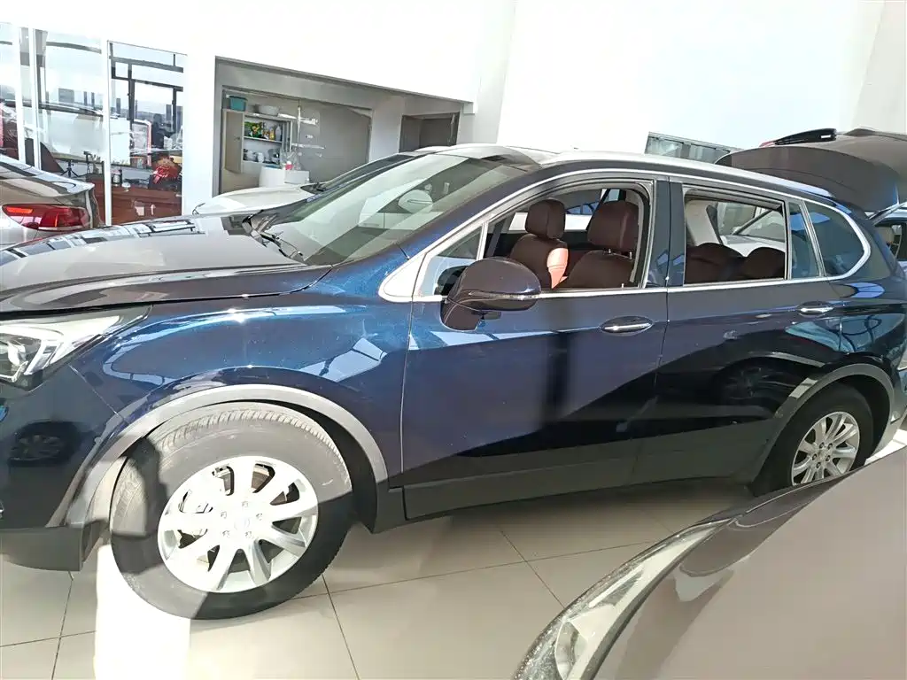 Buick Envision Plus — фото 21