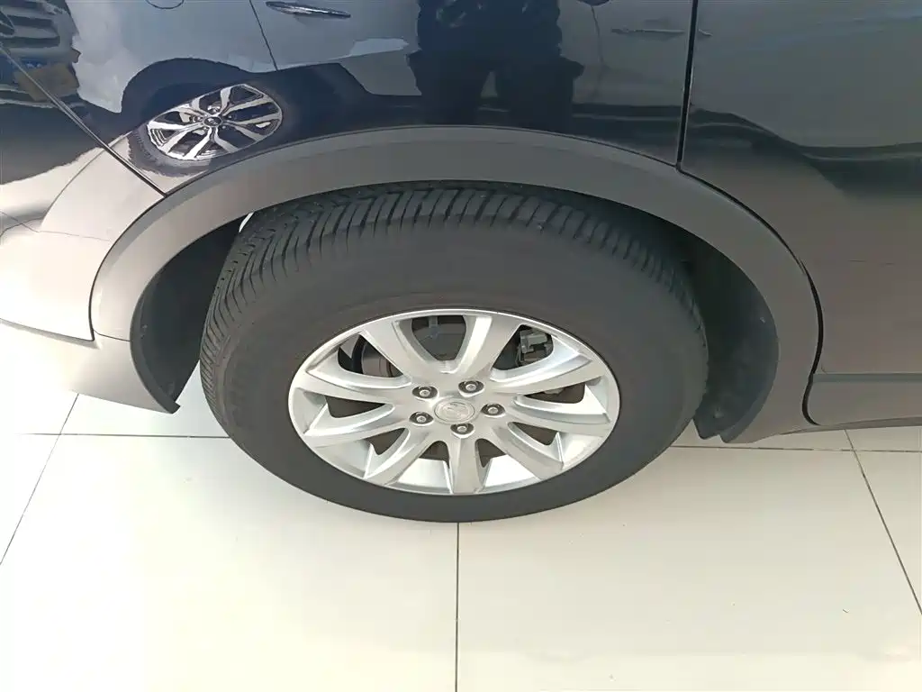 Buick Envision Plus — фото 26