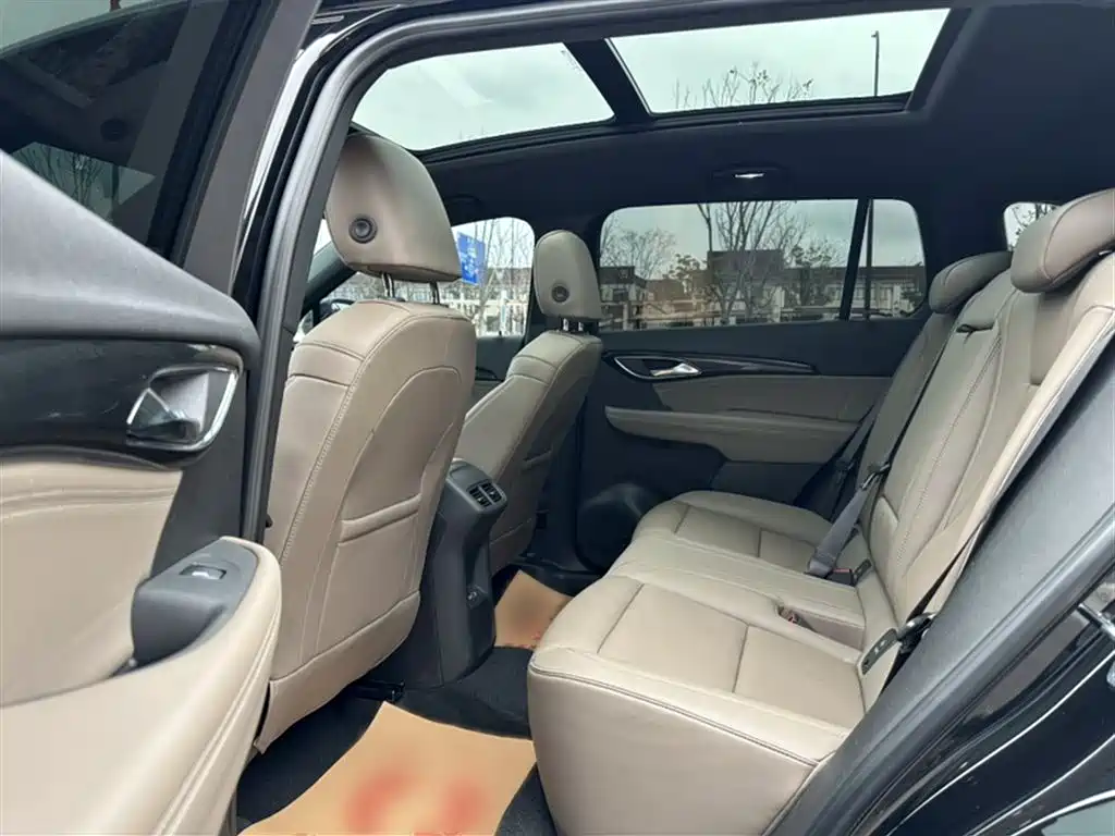 Buick Envision Plus — фото 15