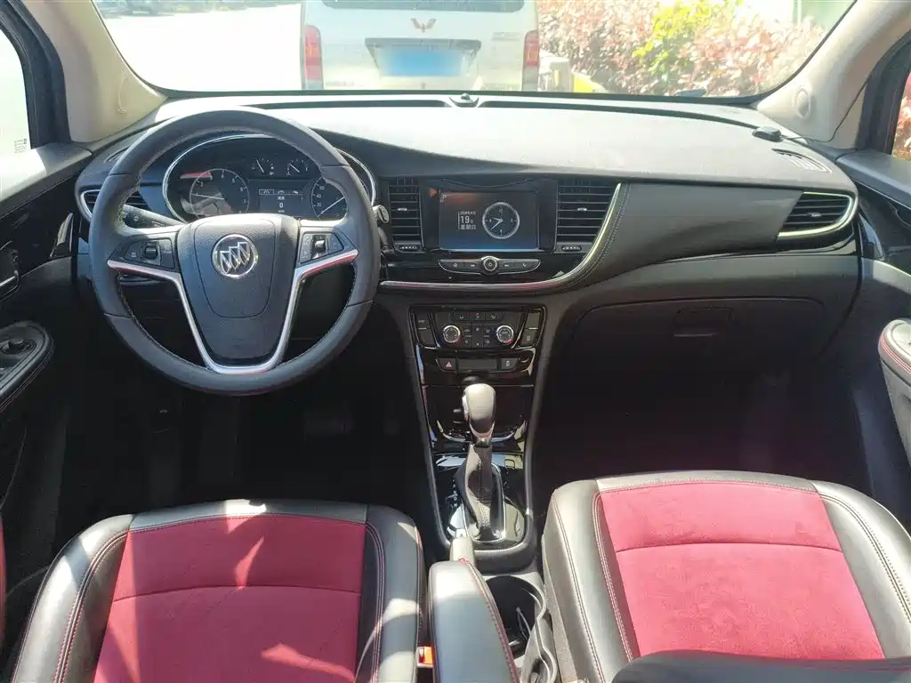 Buick Encore — фото 3