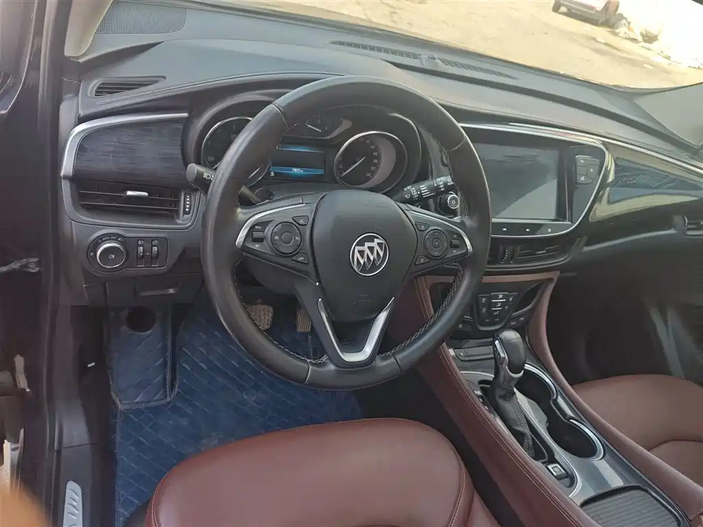 Buick Envision Plus — фото 11