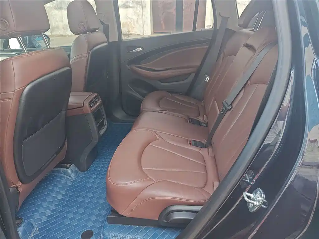 Buick Envision Plus — фото 17