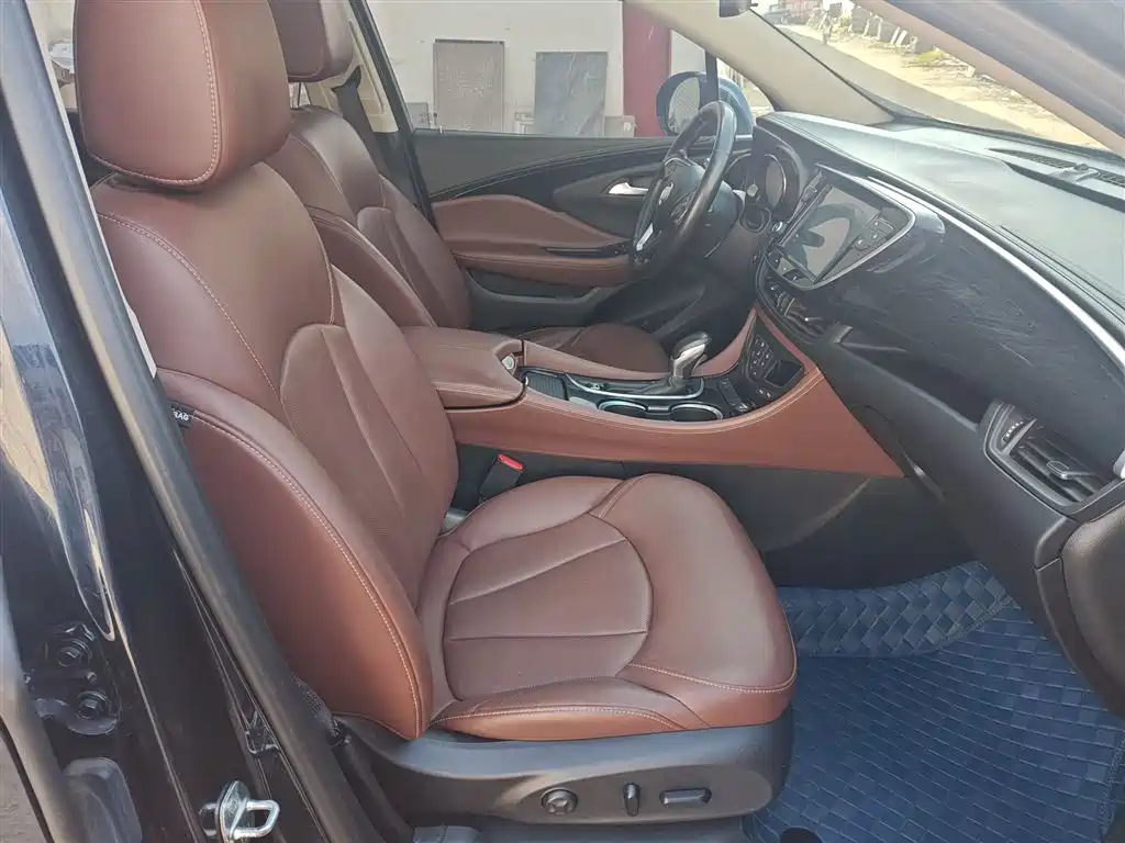 Buick Envision Plus — фото 25