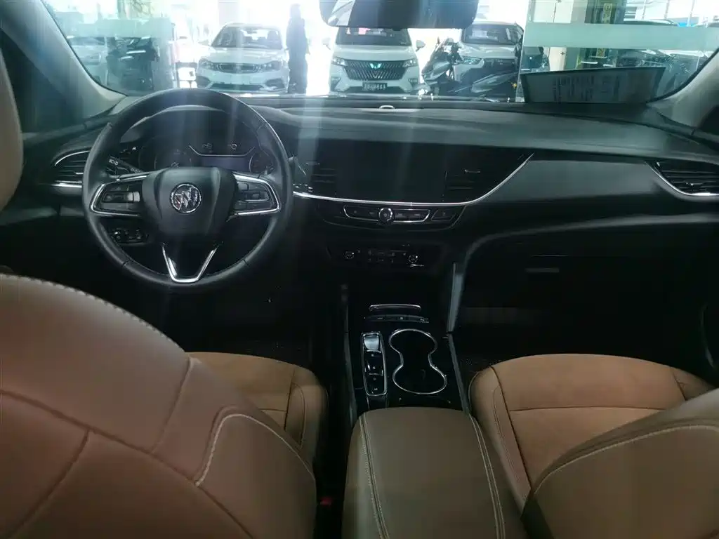 Buick Regal — фото 10